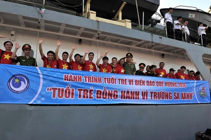 Youth take field trip to Truong Sa Archipelago - 4
