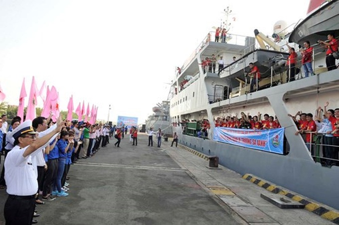 Youth take field trip to Truong Sa Archipelago - 3