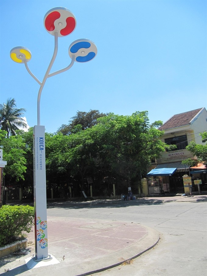 Hội An goes ‘green’ with new power system - 1