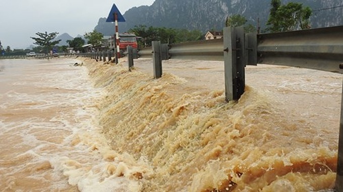Quang Binh devastated after floods - 2