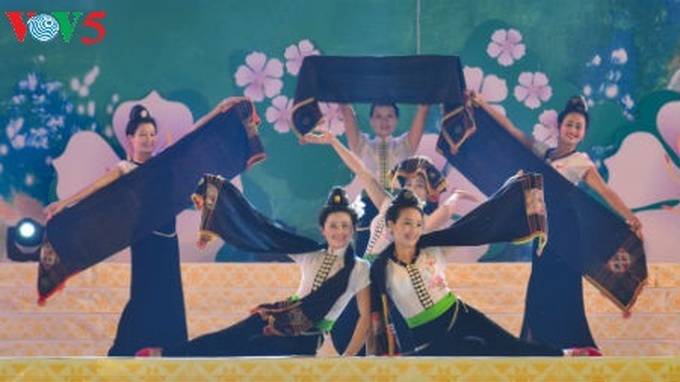 Northwestern culture converges at Dien Bien Ban Flower Festival - 1 Northwestern culture converges at Dien Bien Ban Flower Festival - 1