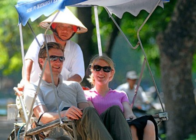 Vietnam expects to receive 8 million foreign visitors - 1