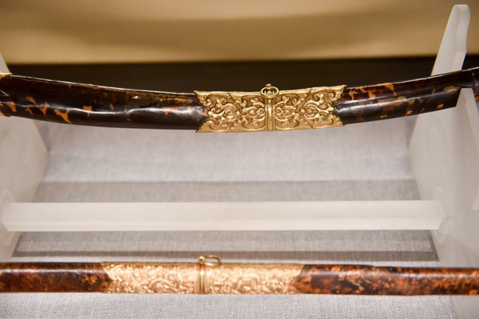 Nguyen Dynasty sword displayed at Hanoi museum - 5 Nguyen Dynasty sword displayed at Hanoi museum - 5