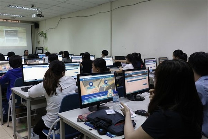 Domestic universities offer e-learning to more students - 1