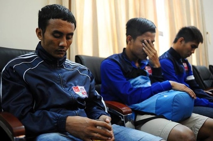 Six Dong Nai footballers prosecuted for gambling - 1