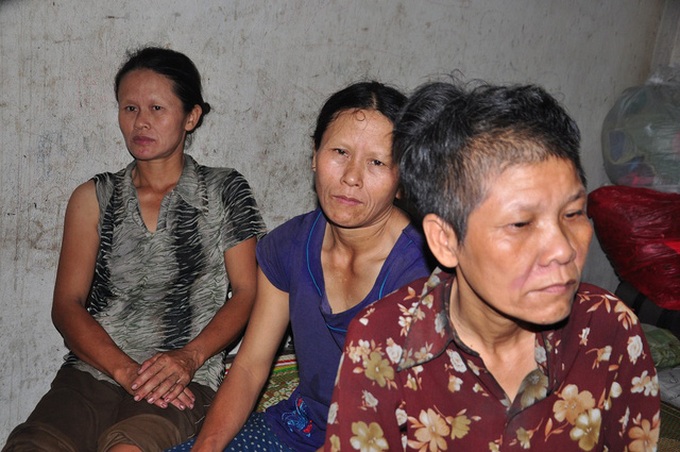 Grandmother struggles to support large family - 2 Grandmother struggles to support large family - 2