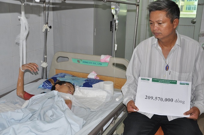 USD9,500 donated to tragic family - 1