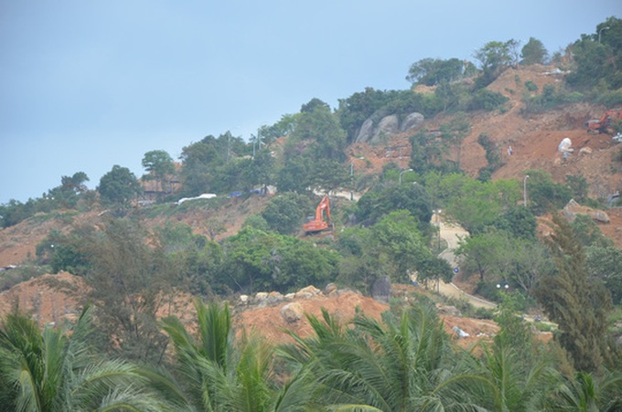 Danang halts illegal resort by the sea - 1