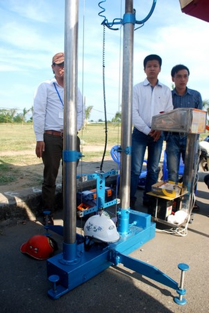 Smooth sailing for Danang helmet testing programme - 4