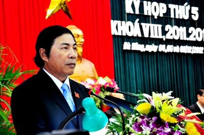 Danang vows to fire crooked traffic officers - 2