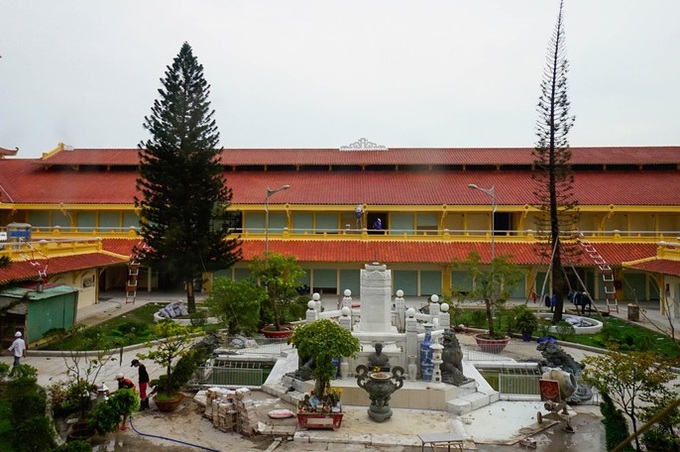 90-year-old market ready to reopen - 6