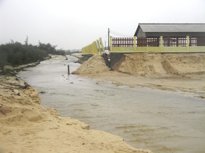 ADB helps improve traffic safety in Vietnam - 1