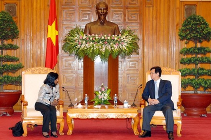 PM Dung greets UN Under Secretary General - 1 PM Dung greets UN Under Secretary General - 1