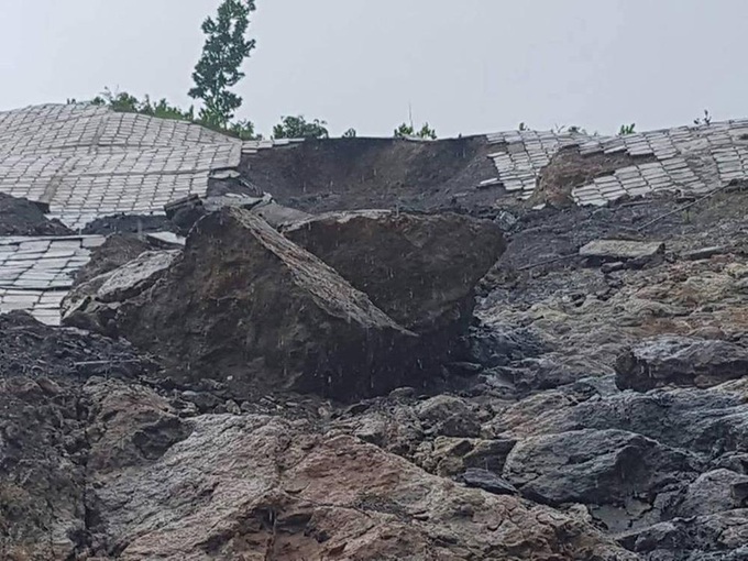 Expensive road deteriorates months after being completed - 2