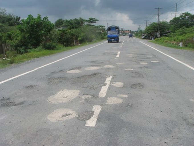 Refusal on huge foreign aid stirs up public concerns - 1