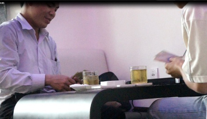 Websites sell millions peoples' private information - 1