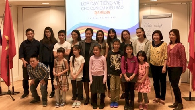 First-ever Vietnamese language class opens in the Netherlands - 1