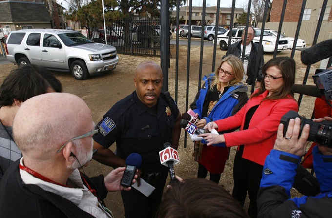 Police: 4 women fatally shot at US apartment - 1