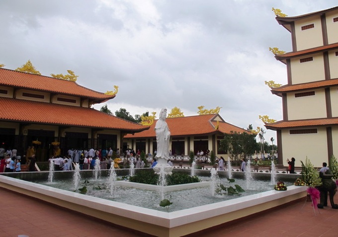 Spiritual park inaugurated in HCM City - 1 Spiritual park inaugurated in HCM City - 1