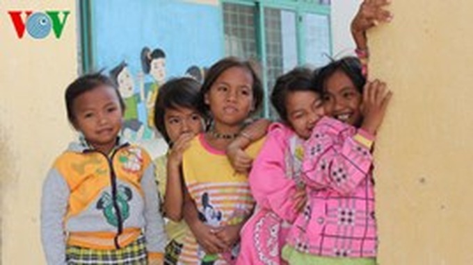 VND15 billion for disadvantaged children in Action Month - 1