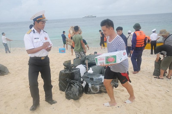 Tet preparations at Truong Sa Islands - 2 Tet preparations at Truong Sa Islands - 2