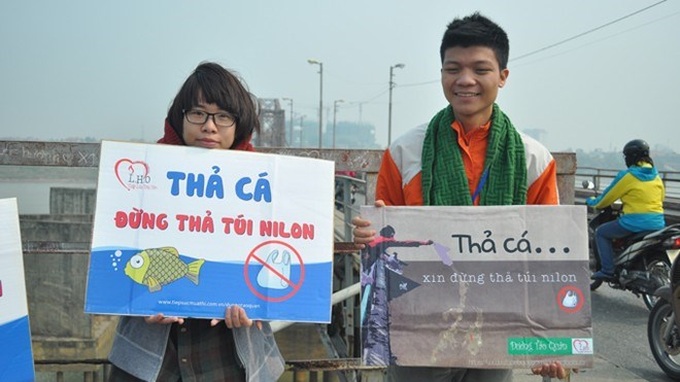 “No plastic bag littering on Kitchen God Day” campaign - 1 “No plastic bag littering on Kitchen God Day” campaign - 1