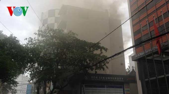 1 dead, 2 injured in HCM City hostel fire - 1