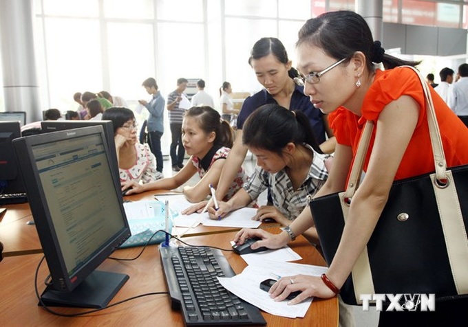 HCM City needs 30,000 new workers in November - 1