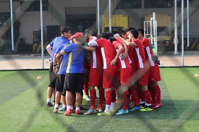 ASIAD 18: Vietnamese football squad ready for match against Nepal - 1