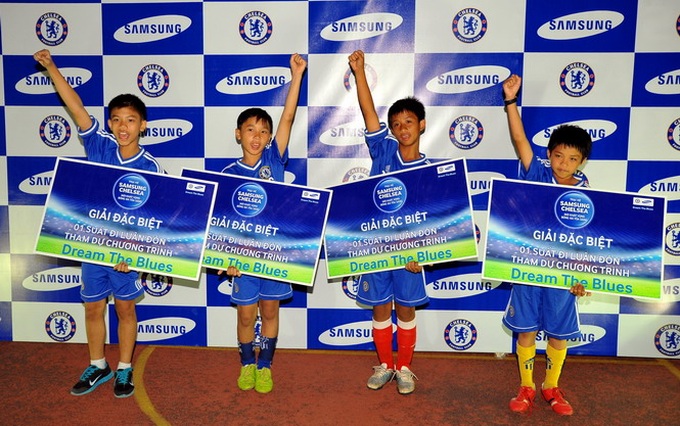 Local young footballers to meet Chelsea FC stars - 7