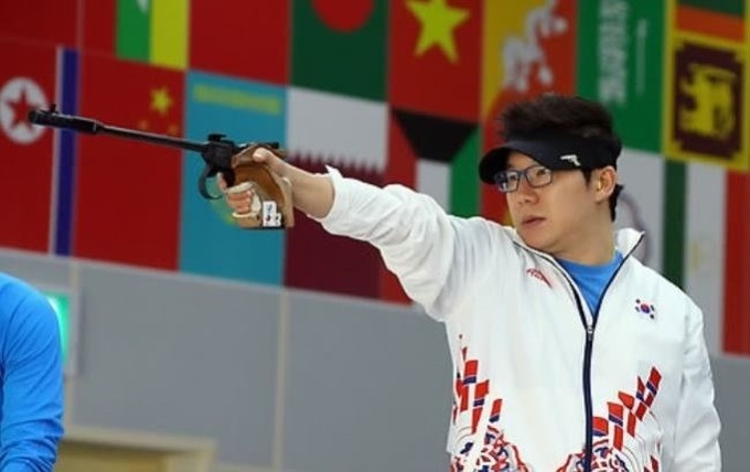 Four-time Olympic shooting champion to visit Vietnam - 1