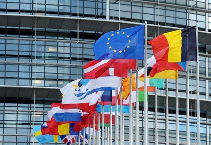 EU to sanction Iran, Syria, help Mali reconquer its north - 1