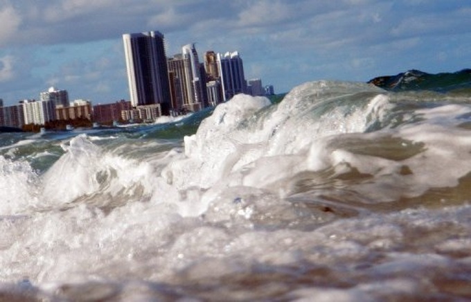 Seas rising 60 percent faster than UN forecast: study - 1 Seas rising 60 percent faster than UN forecast: study - 1