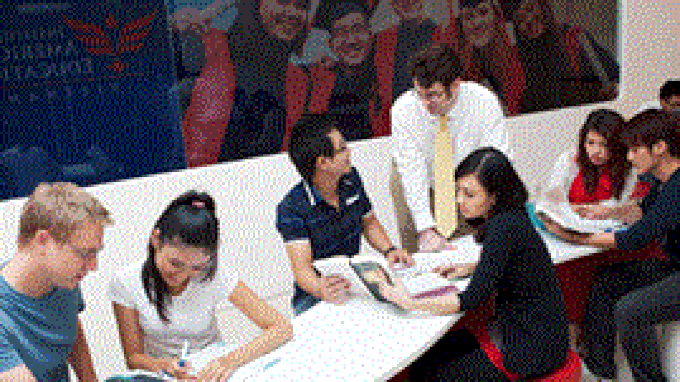 US promotes overseas study activities in Vietnam - 1