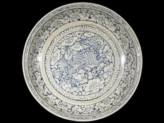 Largest ceramics exhibition in US museum - 1