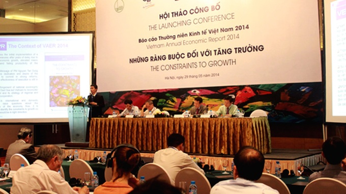 Vietnam lashes economic growth forecast - 1