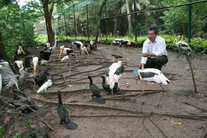 Bird man of Bac Lieu - 1 Bird man of Bac Lieu - 1