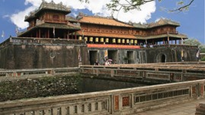 Hue moves to attract more tourists - 1