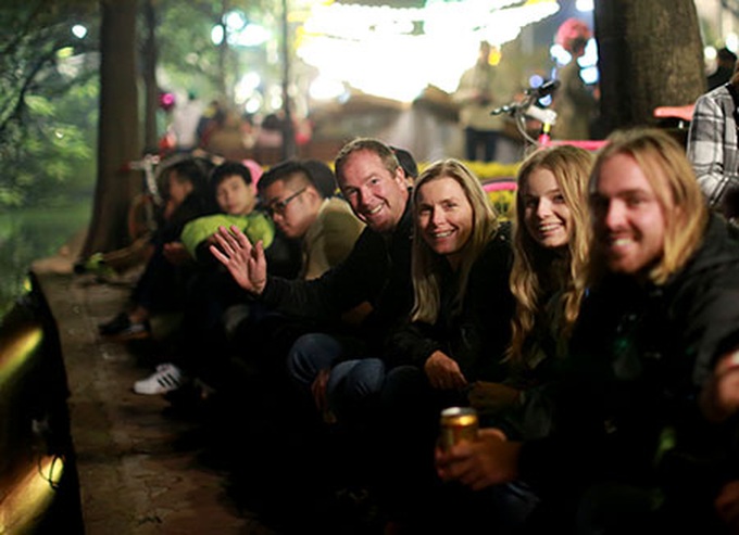 Firework performances welcome the Year of the Monkey - 6