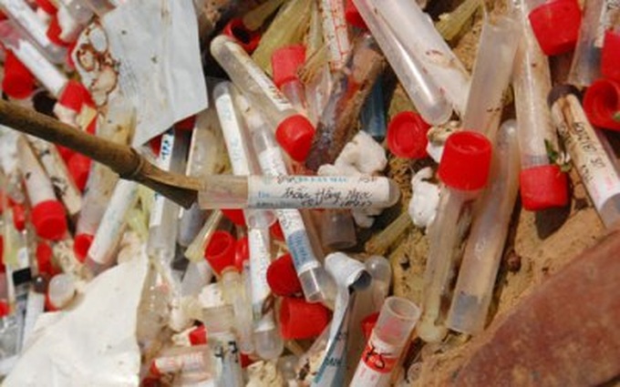 Medical waste treatment under scrutiny in HCMC - 1 Medical waste treatment under scrutiny in HCMC - 1