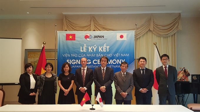 Japan provides aid to Vietnamese grassroots projects - 1