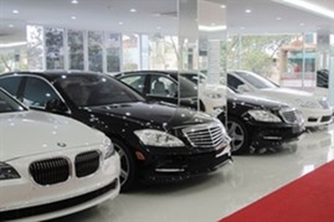 Automobile imports on the rise - 1