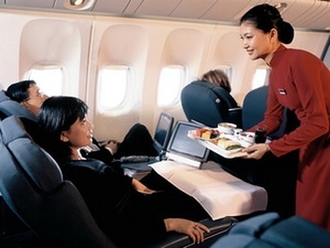 Vietnam Airlines carries over 1 million passengers during Tet - 1