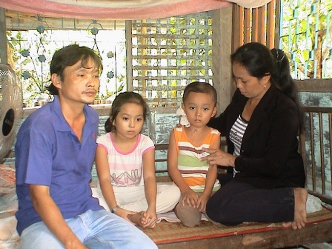 Young boy awaits fourth larynx surgery - 2 Young boy awaits fourth larynx surgery - 2