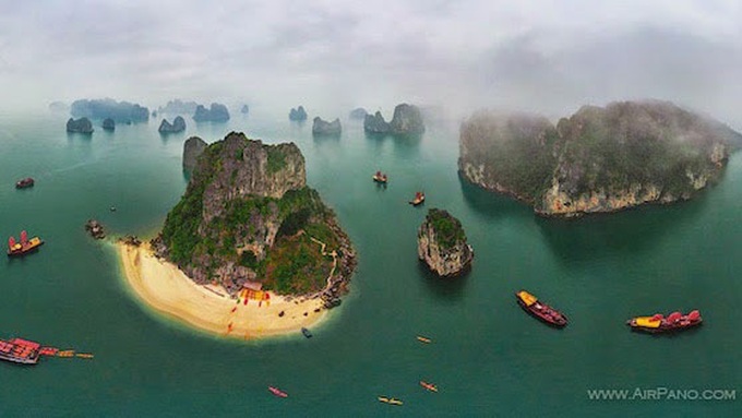 Ha Long Bay cited among world’s top destinations - 1 Ha Long Bay cited among world’s top destinations - 1