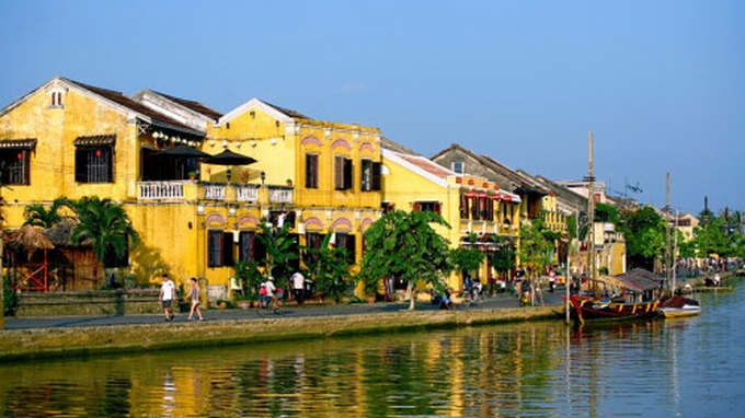 Green trees make Hoi An ever charming - 13