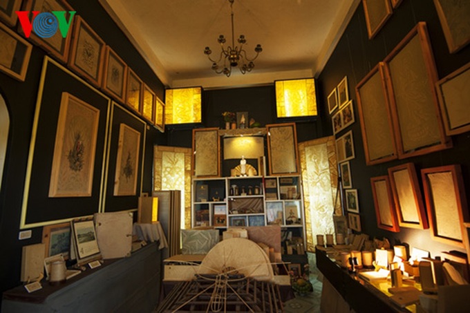 Hue artist revives art of making bamboo paper - 11