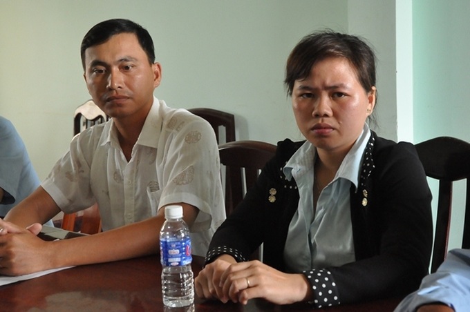 Local officials in Hau Giang resign because of low pay - 1