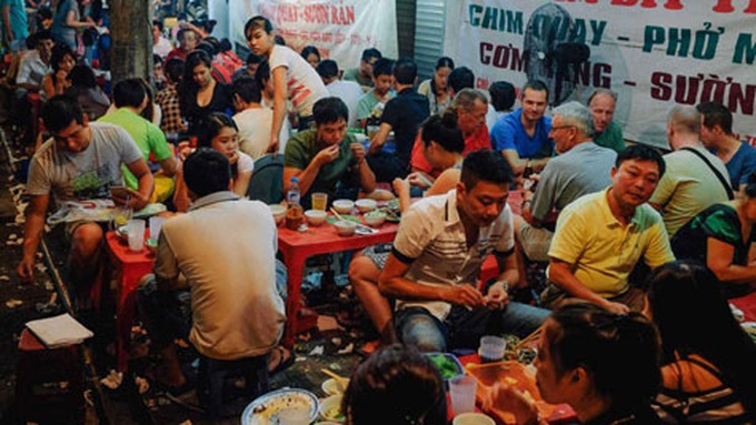 Hanoi tops street food cities in Asia - 1 Hanoi tops street food cities in Asia - 1