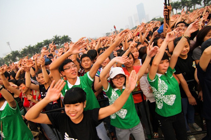 Community dance performance sets a record for Vietnam - 2